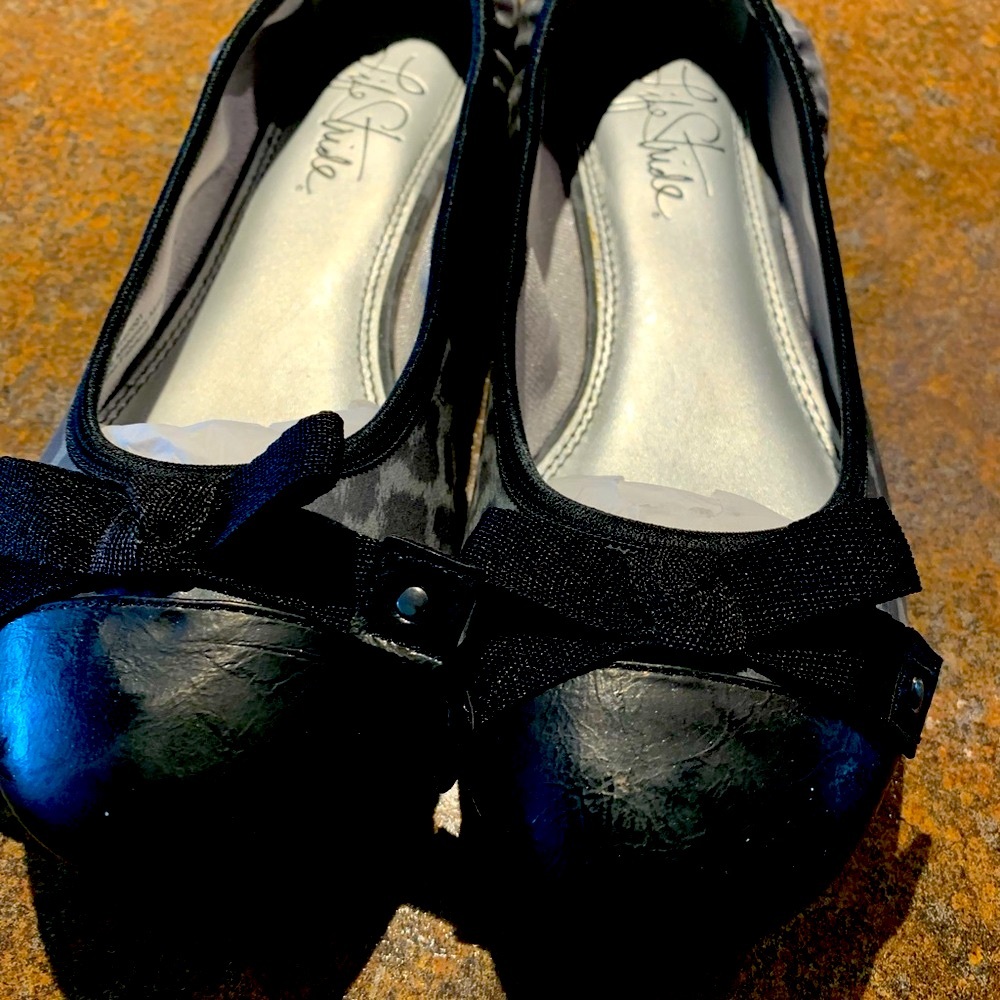 Lifestyle Black/ Grey Leopard Design Shoes with Bow Detail Never Worn